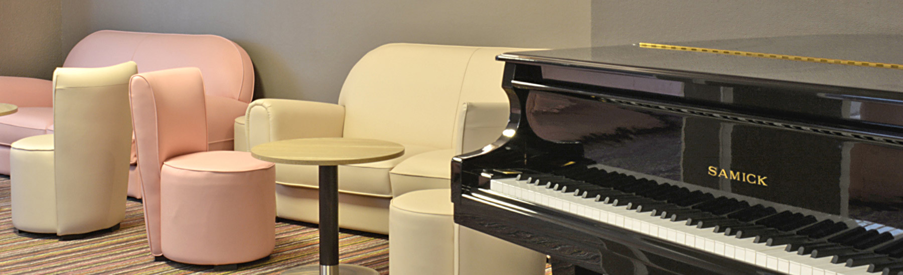 Hôtel Croix des Bretons  header